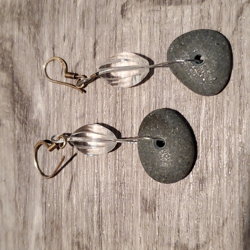 🍒NIB BOISE MUSEUM EARRINGS